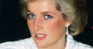How To Get Princess Diana's Iconic Blue Eyeliner Look