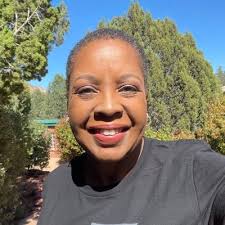 Candice Arnold (@candicejarnold)