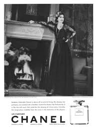 Liebe menschen hier, ich amüsiere mich sehr über all diese ernsthaften bewertungen von chanel no 5, das wohl bekannteste parfüm bislang. Fashion History Lesson The Truth Behind Chanel No 5 Fashionista