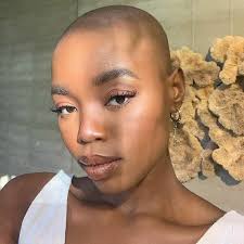 Pin de KiErra Bailey em Buzz cut em 2025