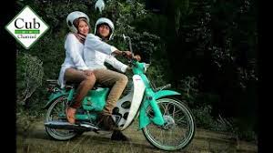 Berikut beberapa foto prewedding dengan menggunakan motor sebagai properti prewedding. Inspirasi Prewedding Dengan Honda Cub Series C70 Season1 Cub Series Channel Youtube