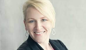 Dawn Ray's Instagram, Twitter & Facebook