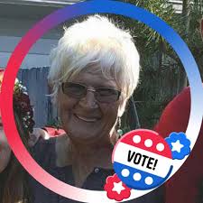 What color curtains and decor match this room without changing the wall  color?