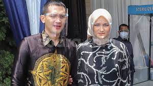 Citra kirana kali ini membagikan penampilan terbarunya dalam instagram miliknya. Sad News Citra Kirana S Father Passes Away