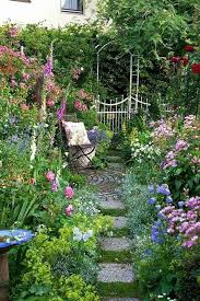 Making miniature gardens is always interesting and very good choice for home decoration. Cool 40 Awesome Secret Garden Design Ideas For Summer Https Livingmarch C Small Cottage Garden Ideas Small Garden Design Ideas Low Maintenance Cottage Garden