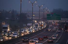Aucun bus ne circule sur trois lignes et environ un bus sur trois circule sur seize autres lignes alors que la circulation des tramways est normale, selon la compagnie tbc (tram et bus de la communauté urbaine de bordeaux). Sud Ouest Bordeaux On Twitter Bonjour A Tous Bouchons Sur L A10 Circulation Tres Dense Sur La Rocade De Bordeaux Pour Consulter Notre Carte Du Trafic En Temps Reel Https T Co Mqioechgpp Https T Co Ysrxiqxxj2