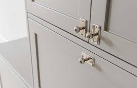 Browse the rta store's kitchen accessories for cabinet pulls to complete the finish on your kitchen or bathroom cabinets. Kitchen Cabinet Knobs Drawer Knobs Beslagonline Com