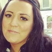 Justine Poole's Instagram, Twitter & Facebook