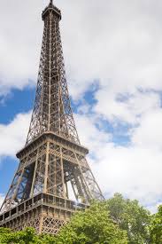 Oktober 1889 aus anlass des hundertjährigen jubiläums der französischen revolution statt und war aus diesem grund im mehrheitlich monarchisch organisierten europa politisch umstritten. Eiffelturm Besuchen Offnungszeiten Preise Tipps Infos Hier Informieren Eiffelturm Paris Sehenswurdigkeiten Paris Eiffelturm