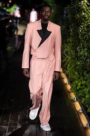 Designer Kerby Jean Raymond Of Pyer Moss Wins The Cfda Vogue Fashion Fund 2018 Arc Street Journal Fashion Fashion Inspiration Design Fashion Show Collection
