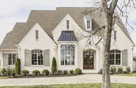 Pin By Leslie Galvin On Home Exterior House Paint Exterior Exterior House Colors Cottage Exterior