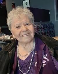 Delia Lawson's Instagram, Twitter & Facebook