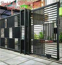 Balkon klasik,tangga klasik,pagar klasik,tralis klasik,pintu besi klasik,tangga layang klasik,tangga lengkung klasik,canopy klasik pagar klasik,besi tempa,tangga layang besi tempa.wrought iron. Model Pintu Pagar Besi Lipat Gate Design Entrance Gates Design Gate Designs Modern