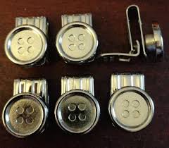 Diese ist in einem sehr guten zustand. Bracetags Zum Anclipsen An Die Jeans Hosentragerknopfe Farbe Silber Hosentrager Ht Knopfe Armelhalter Hosentrager Gurtel Herren Rockcatroll Com