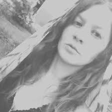 Making lilac oil from bloomed flowers