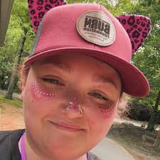 Woman communicates with her deaf dog using a combination of gestures and  visual cues 🐕🖐