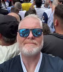 Tottenham Hotspur parade: Spurs players celebrate with thousands of fans  outside stadium as parade concludes