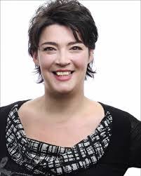 Hillary Summers's Instagram, Twitter & Facebook