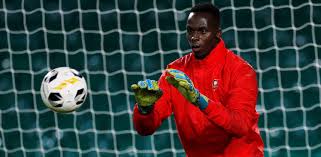 Edouard mendy gave chelsea an almighty scare ahead of next weekend's champions league final after he limped off with 'big pain' in his ribs against aston villa. Chelsea Sign Rennes Goalkeeper Edouard Mendy On Five Year Deal Deccan Herald
