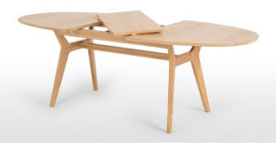 Jenson Ovaler Ausziehtisch Eiche Made Com Table A Manger Ovale Extensible Table A Manger Ovale Salle A Manger Table Ronde