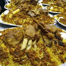 مطعم اضواء النافورة رز بخاري ومشويات في الخرج