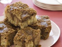 Bisquick Apple Coffee Cake Recipes Apple Coffee Cake With Crumble Topping And Brown Sugar Glaze Recipe Apple Coffee Cakes Crumble Topping Coffee Cake