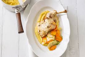 Lapin Braise A La Polenta Et Legumes De Printemps Kiss My Chef En 2020 Recette Lapin Cuisson Des Aliments Legumes Printemps