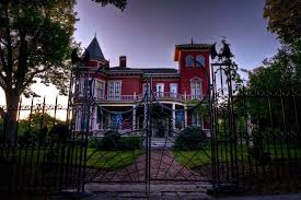 10 Ways To Experience Maine Like Stephen King
