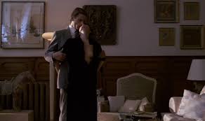 Jeremy irons as beverly and elliot mantle and geneviève bujold as claire niveau in the film dead ringers (1988). Dead Ringers 1988 3 4 Twin Gynecologists And One Woman Between Them Seongyong S Private Place