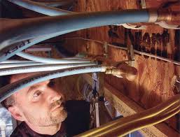 Because it's flexible pex outperforms copper in health and safety, and it also does a better job of addressing the labor shortage. Easier Plumbing With Pex Piping Diy Mother Earth News