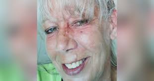 Suzanne Phelps's Instagram, Twitter & Facebook