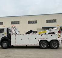 Sinotruk HOWO Manufacturer 6X4 50tons Heavy Duty Highway Transport Recovery  Rescue Emergency Vehicle Towing Breakdown Truck Rotator Tow Wrecker