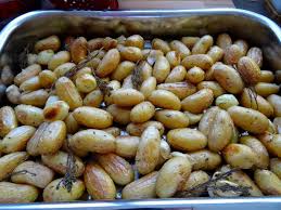 Pommes De Terre Grenaille Au Four Auxdelicesdemanue Grenaille Au Four Recette Plat Au Four Pomme De Terre Grenaille