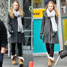 12 Celebrities Show How To Wear Ugg Boots With Leggings Uggs Outfit Uggs Outfit Winter Ugg Boots Outfit