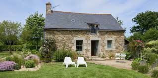 Check out our romantisches haus selection for the very best in unique or custom, handmade pieces from our shops. Romantisches Ferienhaus In Der Bretagne Frankreich