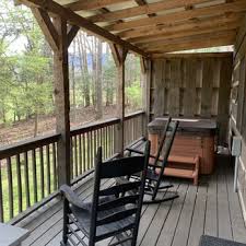 This cabin features a spa tub and barbecue grills. Dancing Bear Lodge 54 Photos 34 Reviews Hotels 137 Apple Valley Way Townsend Tn Phone Number Rates