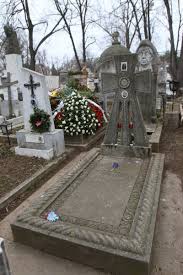 25 septembrie 1913, bucuresti d. Mormantul Mariei Tanase Uitat De Toata Lumea Vezi In Ce Stare Se Afla Monumentul La 41 De Ani De La Moartea Artistei