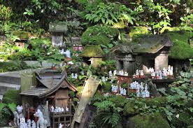 Résultat de recherche d'images pour "sasuke inari shrine"