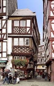 The company was founded by henry j. Das Heinz Sche Haus In Bernkastel Kues Monumente Online