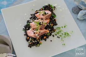 Belugalinsensalat Mit Stremellachs Cook Enjoy Rezept Lebensmittel Essen Salat Kochen Und Geniessen