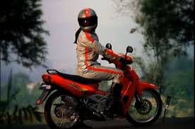 Temukan ide desain modifikasi motor satria fu terbaru dan keren disini!!! Video Sangar Ada Wiro Sableng Di Iklan Suzuki Satria 2 Tak Gridoto Com