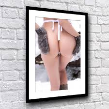 Sexy And Erotic Bum Pose In Snow With Gloves Print - Various Sizes And  Colours | eBay