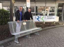 Bb bank öffnungszeiten in ludwigsburg. Brillen Mosqua Spendet Erneut Eine Sitzbank Fur Ludwigsburg Die Webzeitung Ludwigsburg