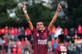 Ferdinand alfred sinaga is an indonesian professional footballer who currently plays for psm makassar in the indonesia super league. Mundur Dari Kelantan Ferdinand Sinaga Segera Kembali Ke Psm Sulselsatu