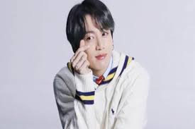 So it all started when back in 2014 allegedly 'park sewon' said that she was dating jungkook or she had dated and they broke up and gave some pictures as a . Bts Army In India Celebrates Jungkook S Birthday With Billboards In Mumbai Entertainment News Firstpost
