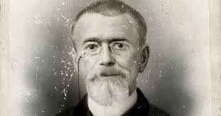 Louis Peyron's Instagram, Twitter & Facebook