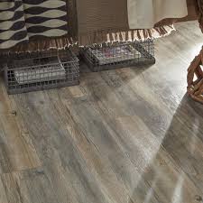 Laminate wood flooring is easy to install … Home Decorators Collection Montrose Oak 12 Mm T X 7 5 In W X 50 67 In Length Water Resistant Laminate Flooring 589 44 Sq Ft Pallet Hdcwr24p The Home Depot