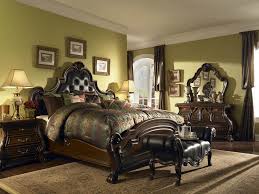 Our collection includes a wide range of designs, styles and furniture finishes, so you can create a space that reflects your child's unique personality while providing the versatility every parent wants for a kid's bedroom. 25 Stunning Traditional Bedroom Designs