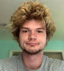 Alex Mcateer's Instagram, Twitter & Facebook