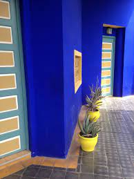 Bleu majorelle 6050dc schémas de couleurs hexadécimal et. Le Bleu Majorelle Est Absolument Unique Architecture Marocaine Amenager Petit Jardin Jardin Majorelle